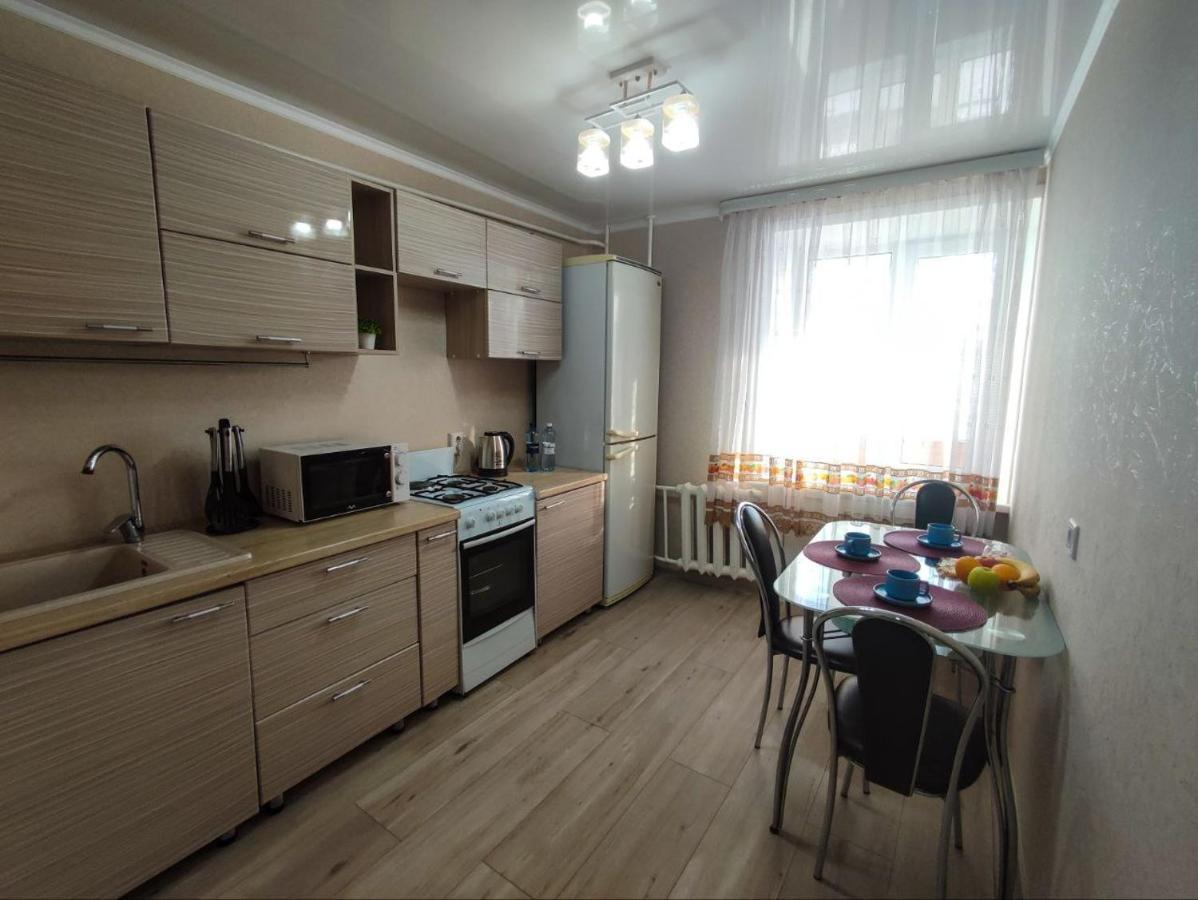 2-Х Комнатная Квартира В Центре На Ул.Бородина 107 Qostanay Esterno foto