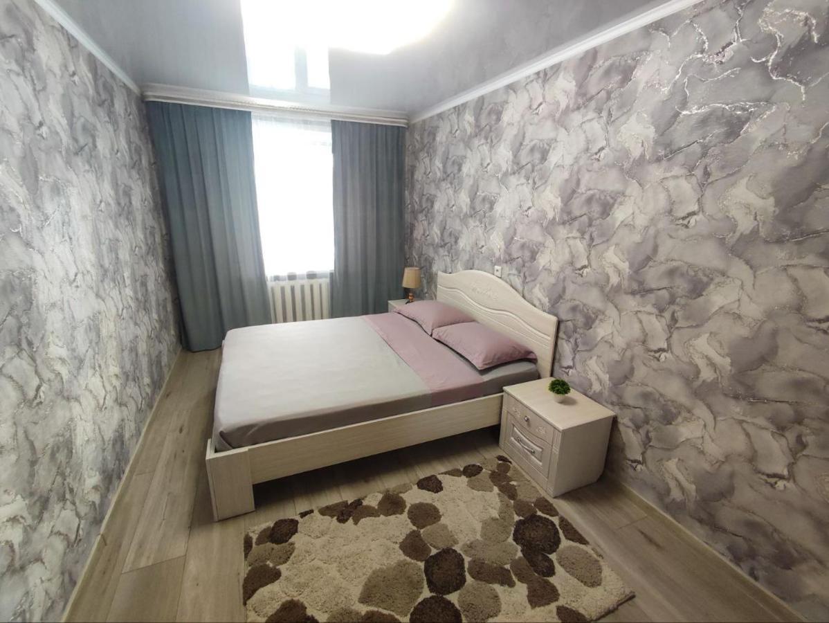 2-Х Комнатная Квартира В Центре На Ул.Бородина 107 Qostanay Esterno foto