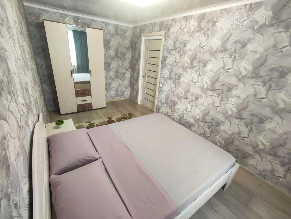 2-Х Комнатная Квартира В Центре На Ул.Бородина 107 Qostanay Esterno foto