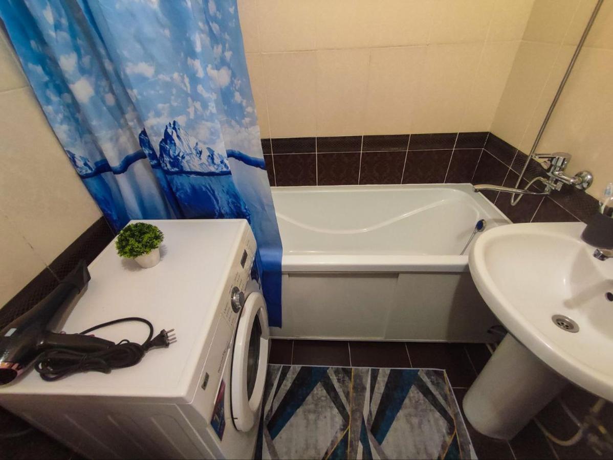 2-Х Комнатная Квартира В Центре На Ул.Бородина 107 Qostanay Esterno foto